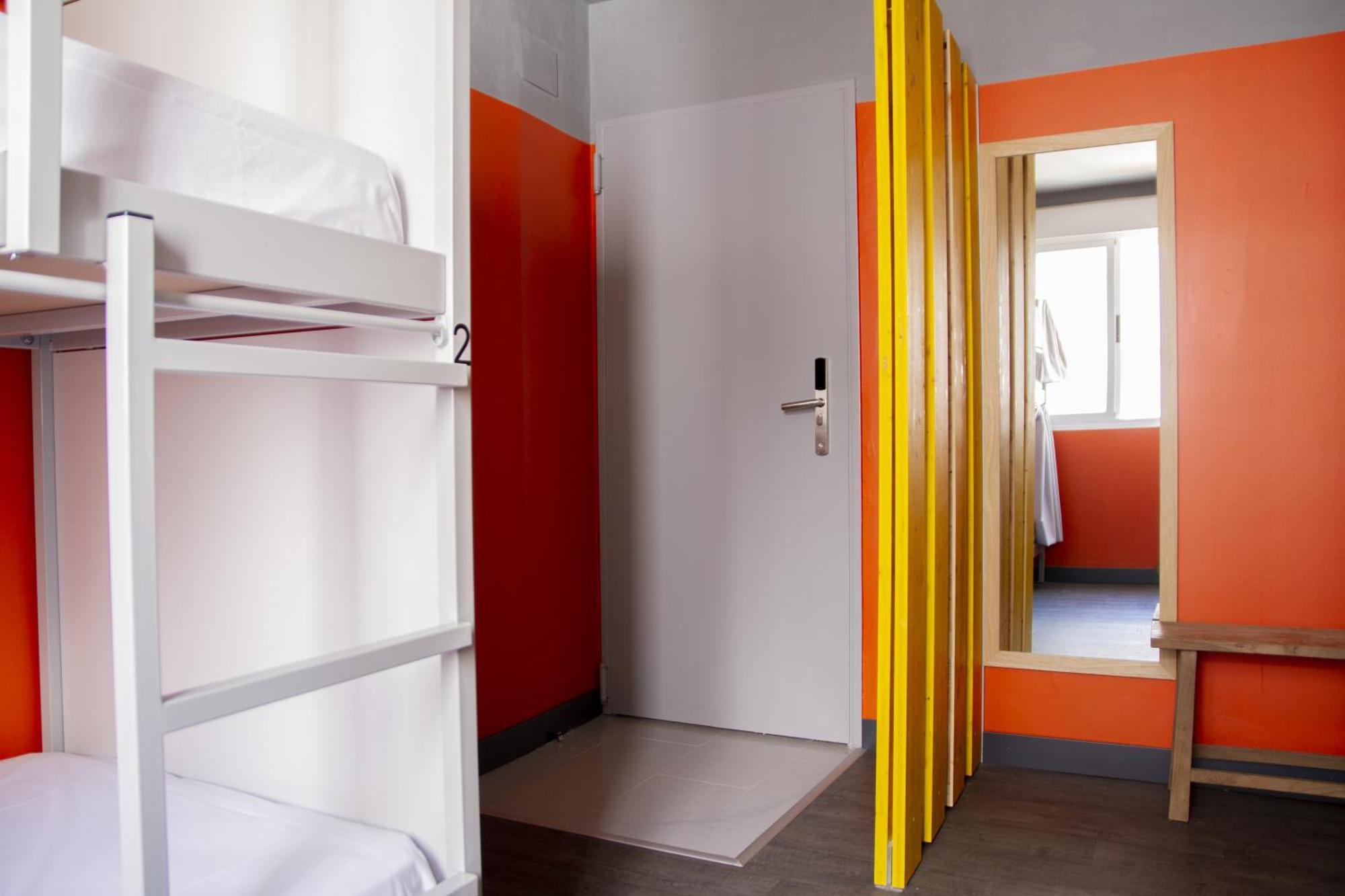 Room00 Valencia Hostel Екстериор снимка