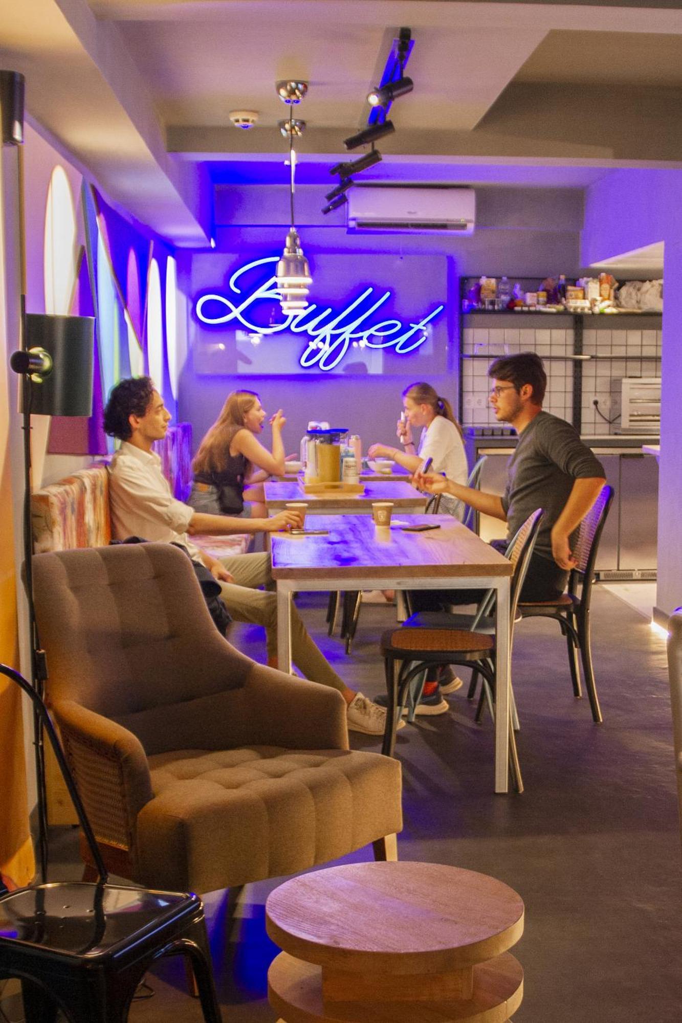 Room00 Valencia Hostel Екстериор снимка