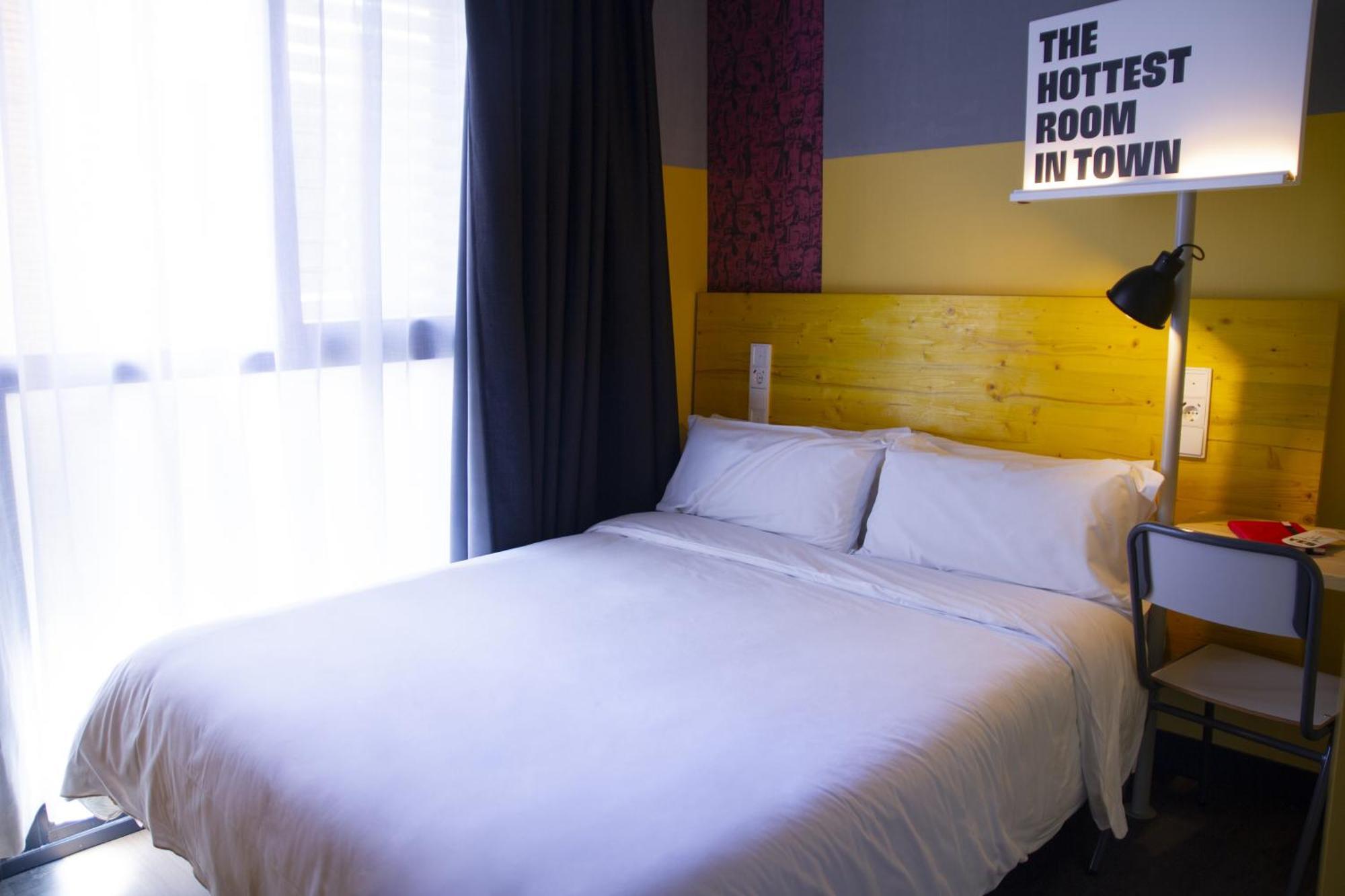 Room00 Valencia Hostel Екстериор снимка