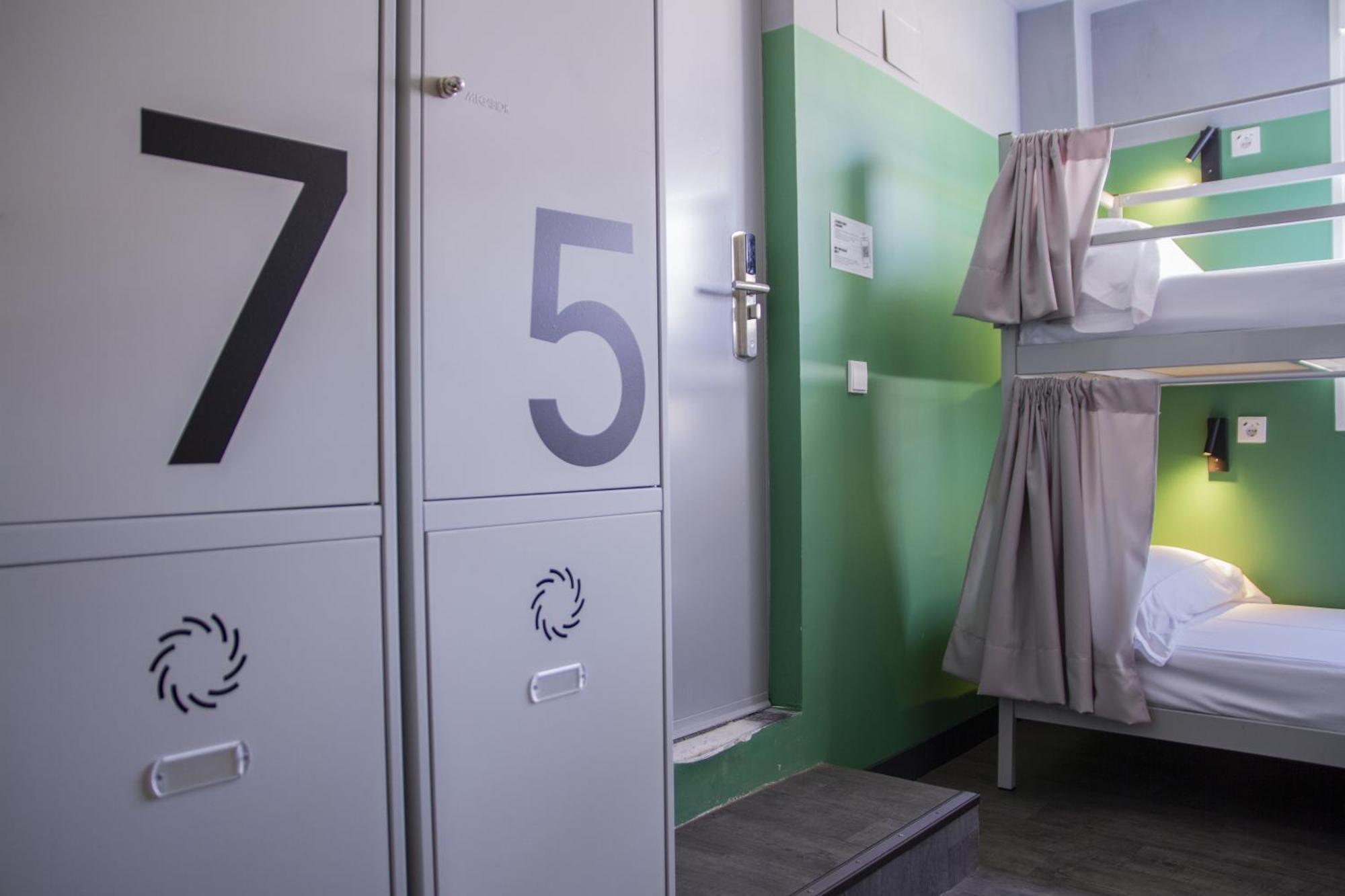 Room00 Valencia Hostel Екстериор снимка