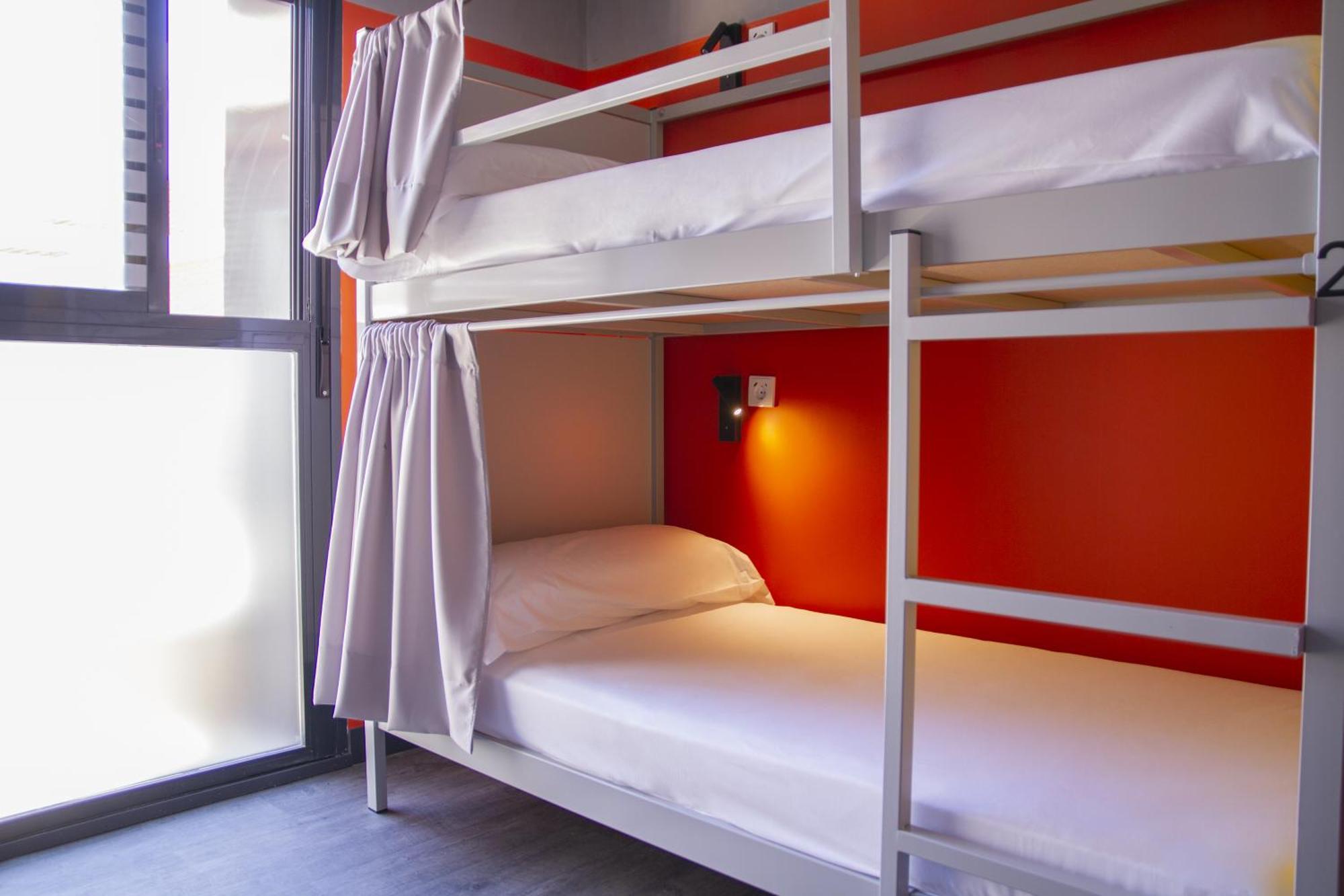 Room00 Valencia Hostel Екстериор снимка